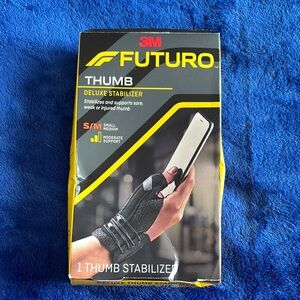 3M Futuro Thumb Stabilizer - Black and Yellow